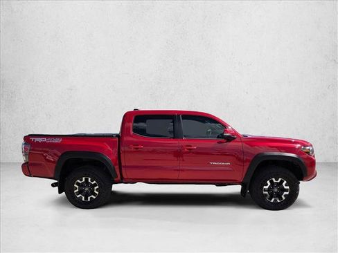 Certified 2022 Toyota Tacoma TRD Off-Road w/ TRD Premium Off Road Package AWD/4WD image 4