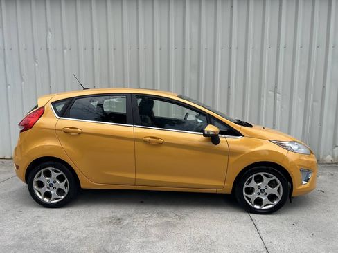 Used 2011 Ford Fiesta SES w/ 301A Rapid Spec Order Code FWD image 2