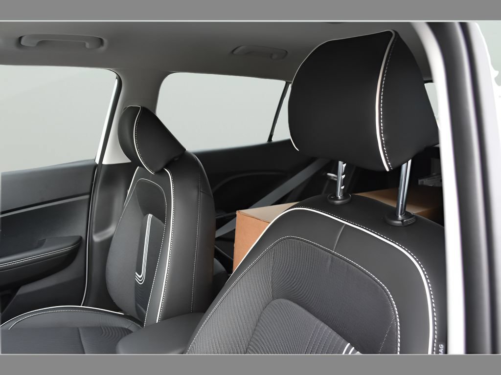New 2026 Hyundai Venue SEL FWD image 27