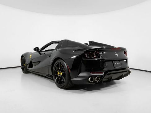 Used 2023 Ferrari 812 GTS image 4