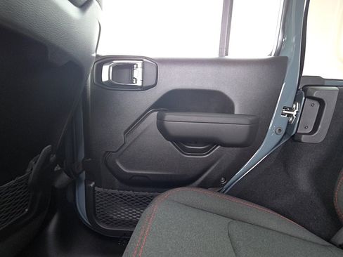 New 2026 Jeep Wrangler Unlimited Rubicon image 12