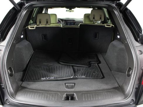 Used 2019 Cadillac XT5 FWD image 16