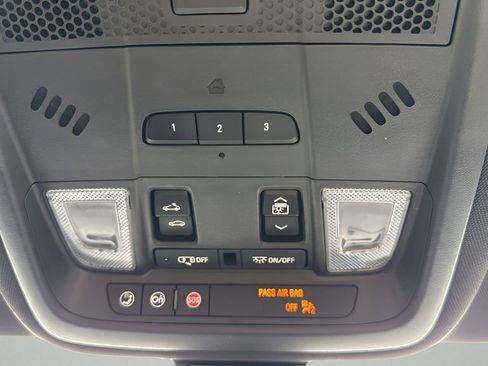 Used 2021 Cadillac XT6 Sport image 37