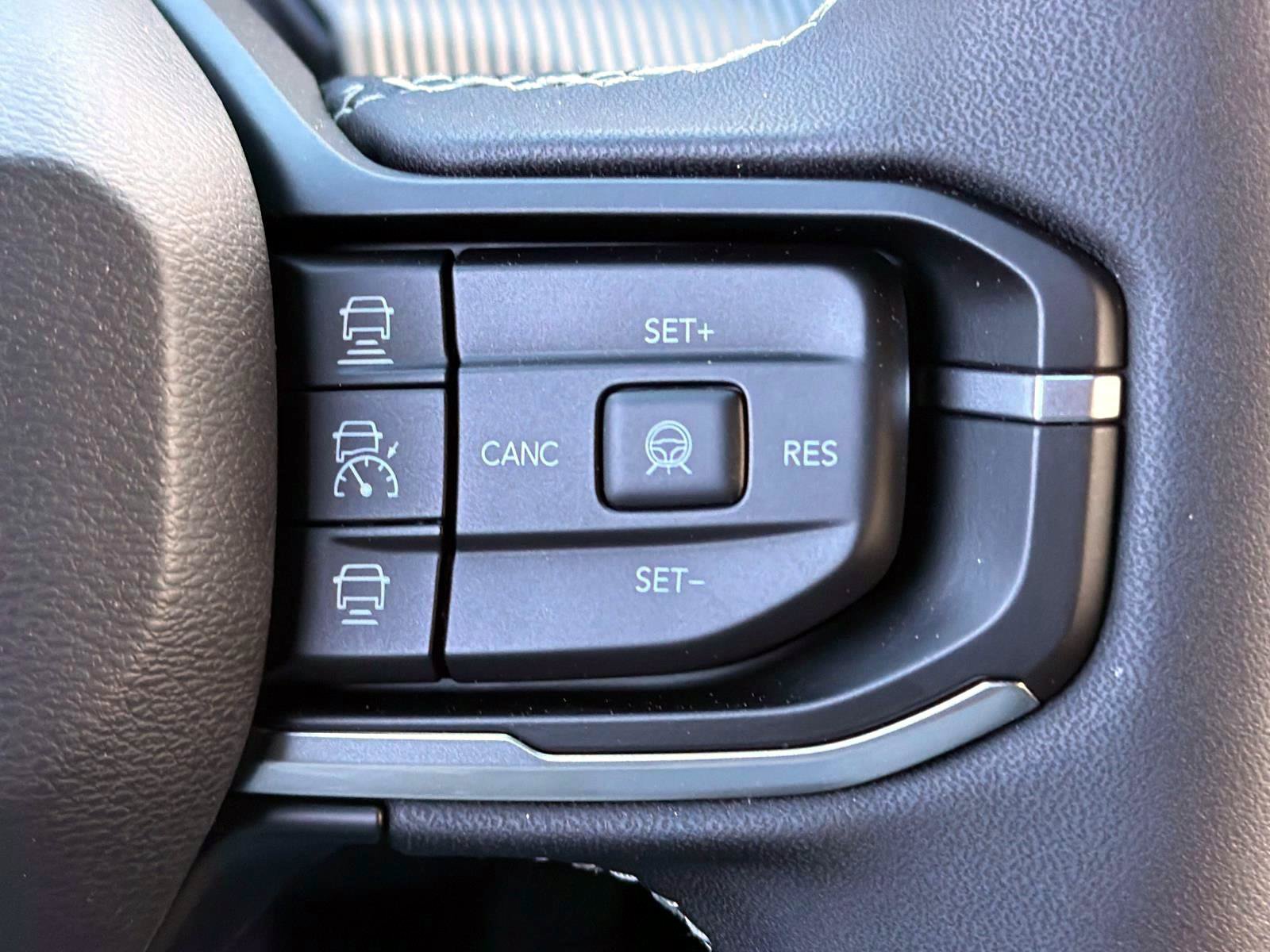 New 2026 Jeep Cherokee Laredo AWD/4WD image 14