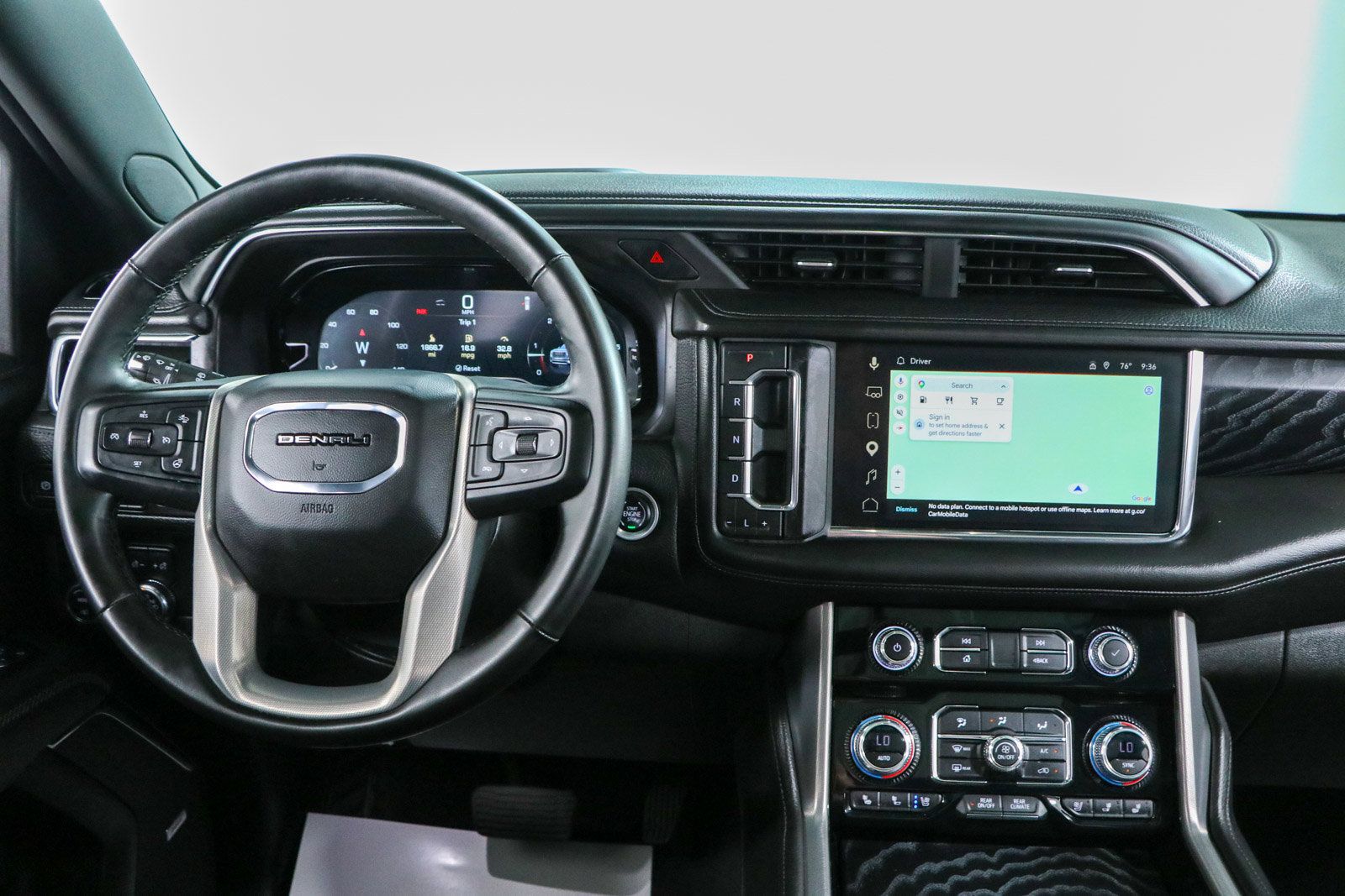 Used 2023 GMC Yukon Denali w/ Max Trailering Package AWD/4WD image 18