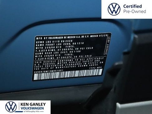 Used 2025 Volkswagen Tiguan SE AWD/4WD image 20