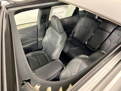 New 2026 Lexus RX 450h AWD w/ Convenience Package image 14