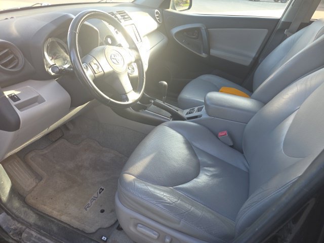 Used 2011 Toyota RAV4 Limited AWD/4WD image 12