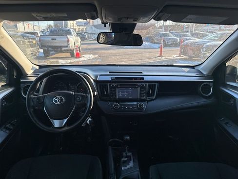 Used 2017 Toyota RAV4 XLE image 9