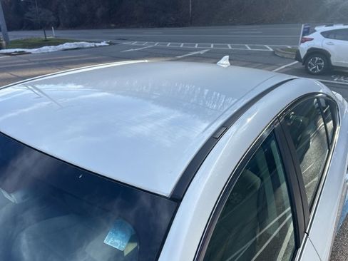 Used 2020 Subaru Legacy Premium image 9