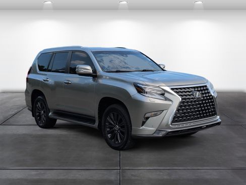 Used 2021 Lexus GX 460 Luxury w/ Sport Design Package AWD/4WD image 2