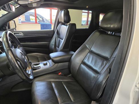 Used 2020 Jeep Grand Cherokee Limited AWD/4WD image 20