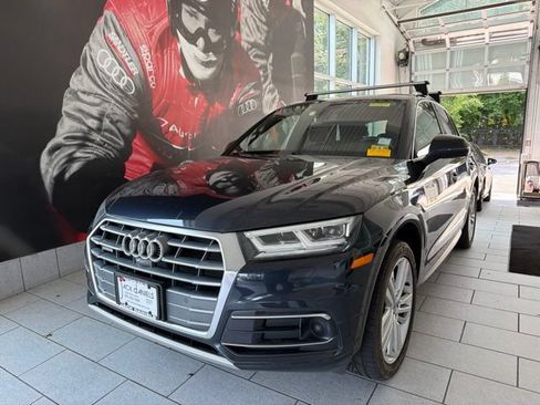 Used 2019 Audi Q5 Prestige w/ Prestige Package AWD/4WD image 1