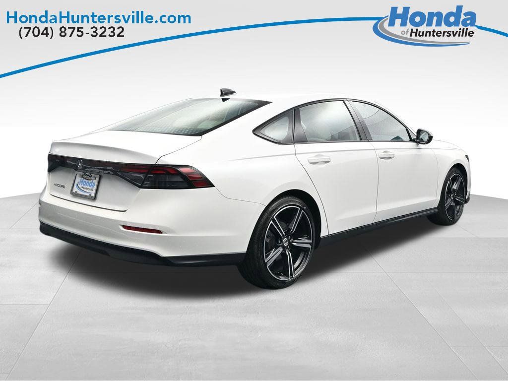 Used 2026 Honda Accord SE image 8