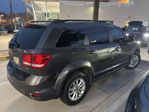 Used 2016 Dodge Journey SXT image 44