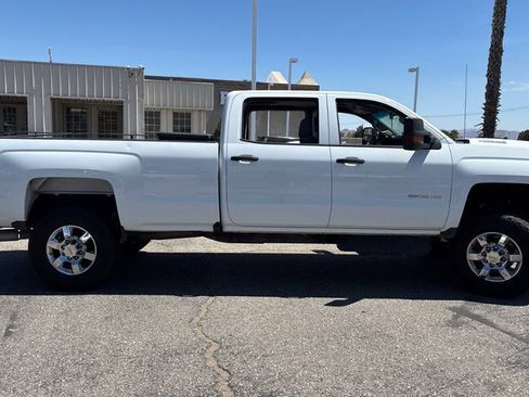 Used 2018 Chevrolet Silverado 2500 W/T w/ WT Convenience Package AWD/4WD image 3