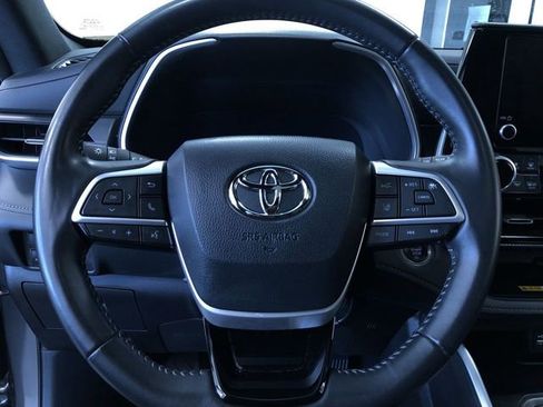 Certified 2025 Toyota Highlander XSE AWD/4WD image 24