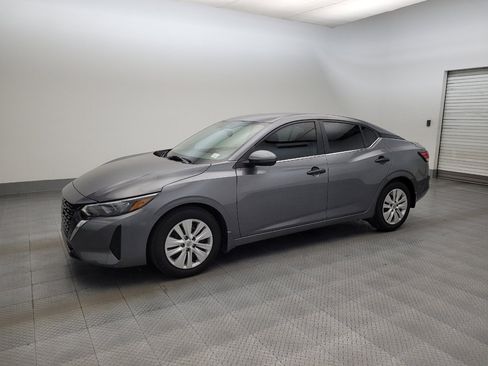 Used 2024 Nissan Sentra S FWD image 2