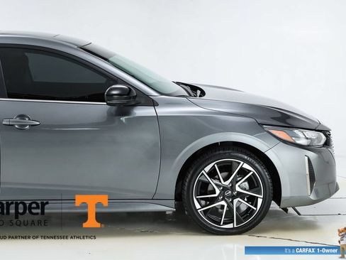 Used 2024 Nissan Sentra SR w/ SR Premium Package FWD image 12