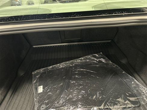 Certified 2023 Volvo S60 T8 Ultimate image 25