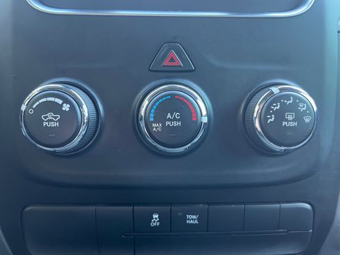 Used 2016 RAM 3500 Tradesman image 21