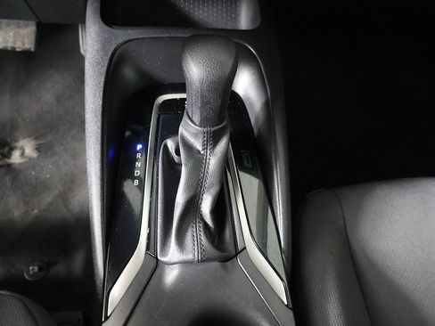 Used 2024 Toyota Corolla LE image 40