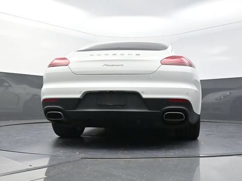Used 2016 Porsche Panamera 4 AWD/4WD image 36