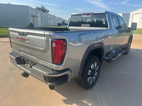 Used 2025 GMC Sierra 2500 Denali AWD/4WD image 6