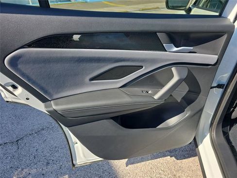 New 2026 Volkswagen Tiguan SE R-Line image 10