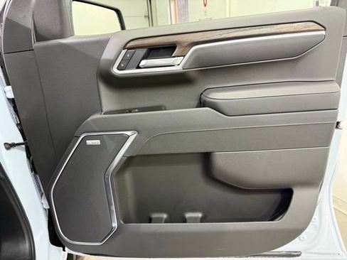 New 2026 GMC Sierra 1500 SLT w/ SLT Premium Package AWD/4WD image 29