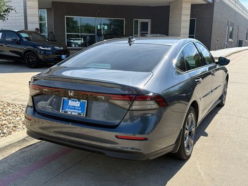 Used 2023 Honda Accord EX image 5