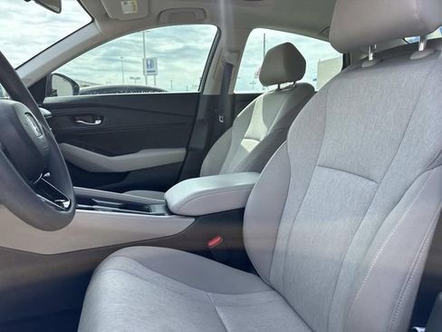 Used 2025 Honda Accord SE image 7