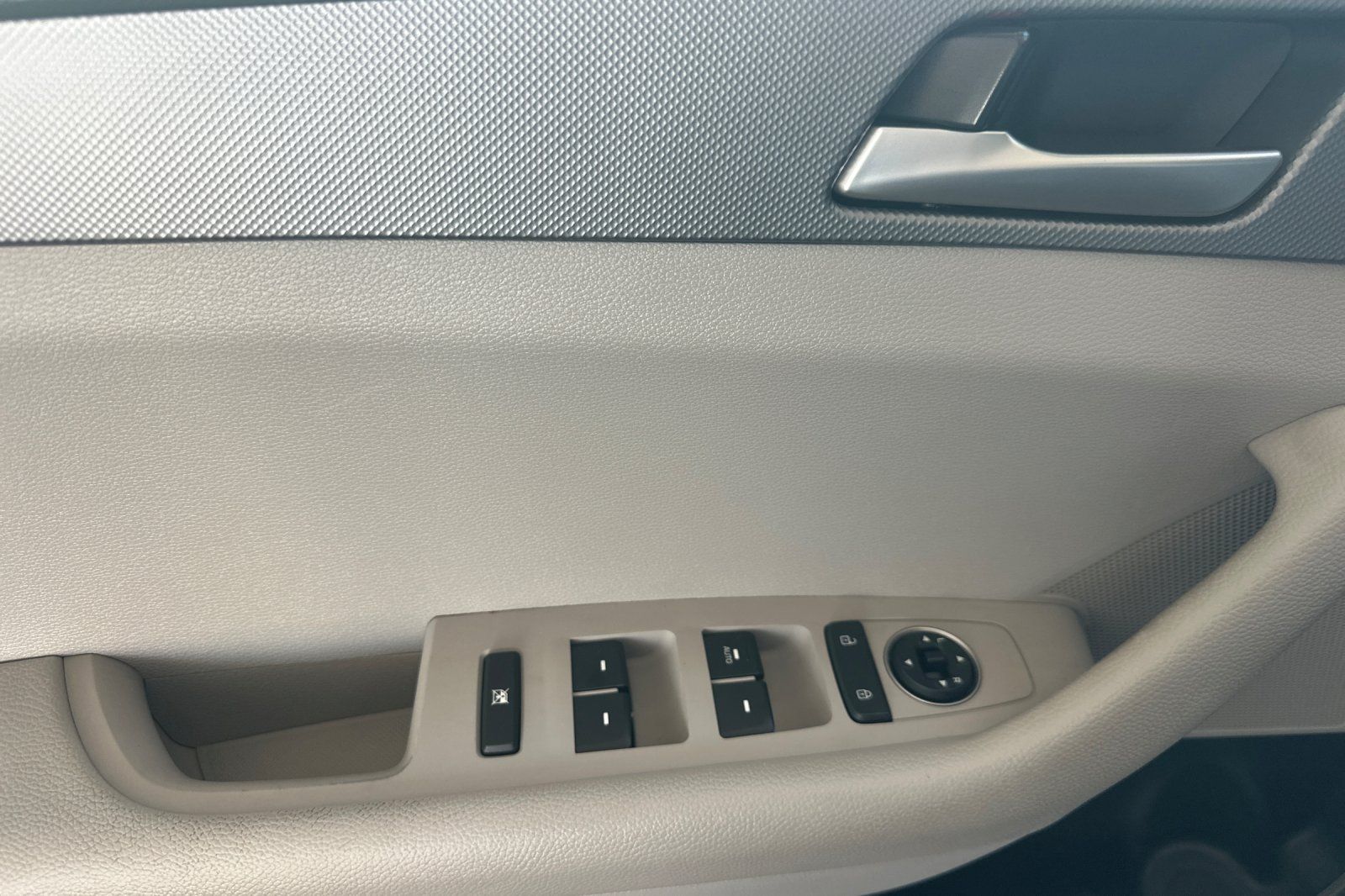 Used 2019 Hyundai Sonata SE FWD image 10
