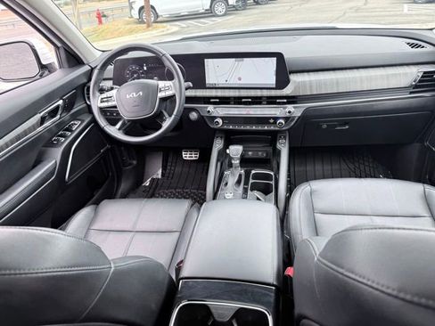 Used 2024 Kia Telluride SX w/ Towing Package image 14