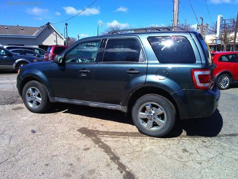 Used 2009 Ford Escape XLT image 3