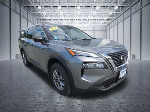 Used 2021 Nissan Rogue S AWD/4WD image 10