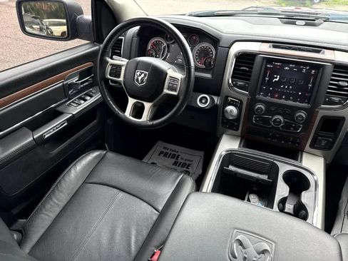 Used 2018 RAM 1500 Laramie w/ Convenience Group AWD/4WD image 17