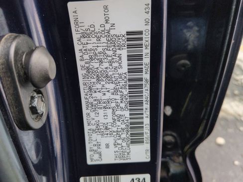 Used 2012 Toyota Tacoma 4x4 Double Cab image 37