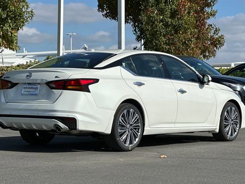 New 2025 Nissan Altima 2.5 SL image 4