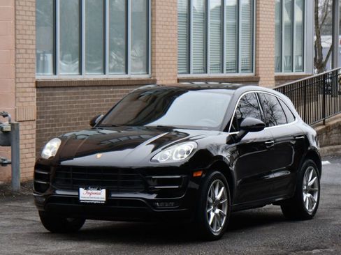 Used 2015 Porsche Macan Turbo image 3