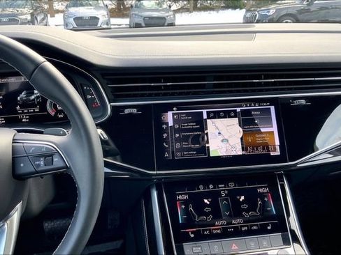 Used 2025 Audi Q7 3.0T Premium Plus w/ Premium Plus Package image 6