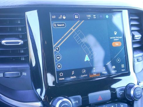 Used 2023 RAM 1500 Laramie image 15