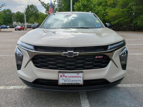 Used 2026 Chevrolet Trax RS w/ Driver Confidence Package FWD image 9