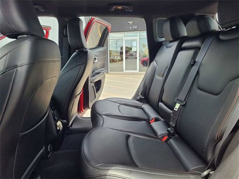 Used 2022 Jeep Compass Limited image 21