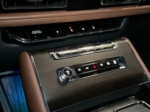 New 2026 Lincoln Aviator Reserve AWD/4WD image 29
