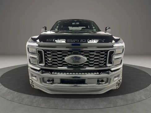 Used 2026 Ford F450 Platinum w/ FX4 Off-Road Package AWD/4WD image 7