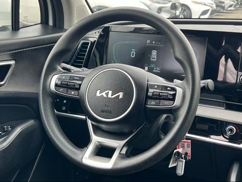 Certified 2023 Kia Sportage LX image 12