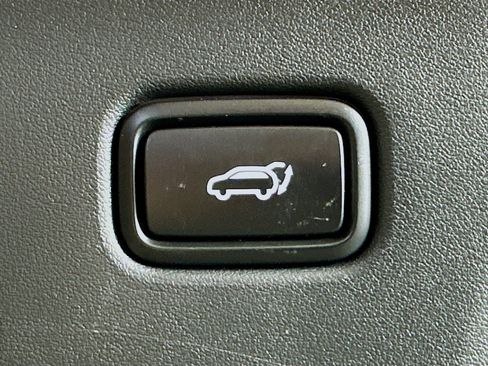 Used 2024 Kia EV6 Wind w/ Wind Technology Package AWD/4WD image 29