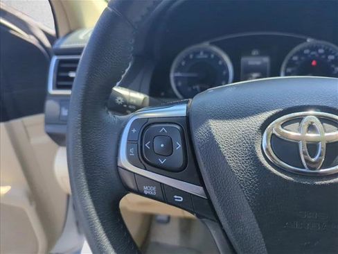 Used 2016 Toyota Camry XLE w/ Advanced Technology Package FWD image 12