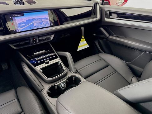 New 2026 Porsche Cayenne E-Hybrid Coupe image 26